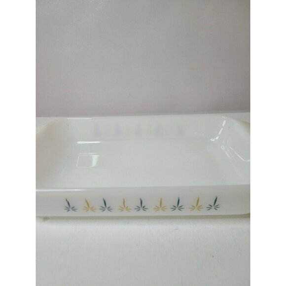 VINTAGE anchor hocking fire king candle glow pattern milk glass baking dish - Picture 10 of 10